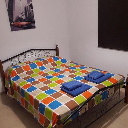 Holiday Home Larnaca Luaran gambar